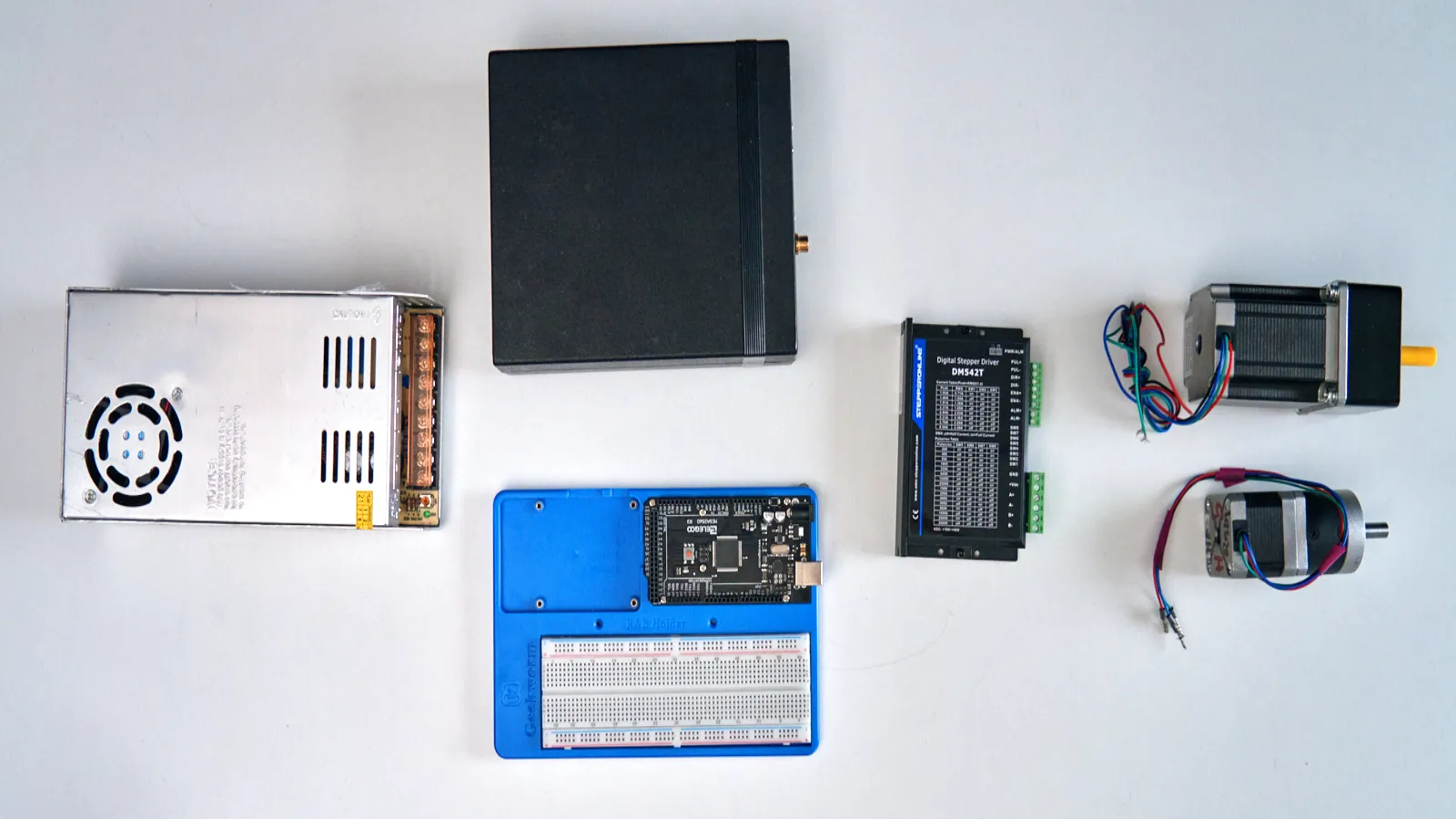 motion control power supply for tabletop rigs